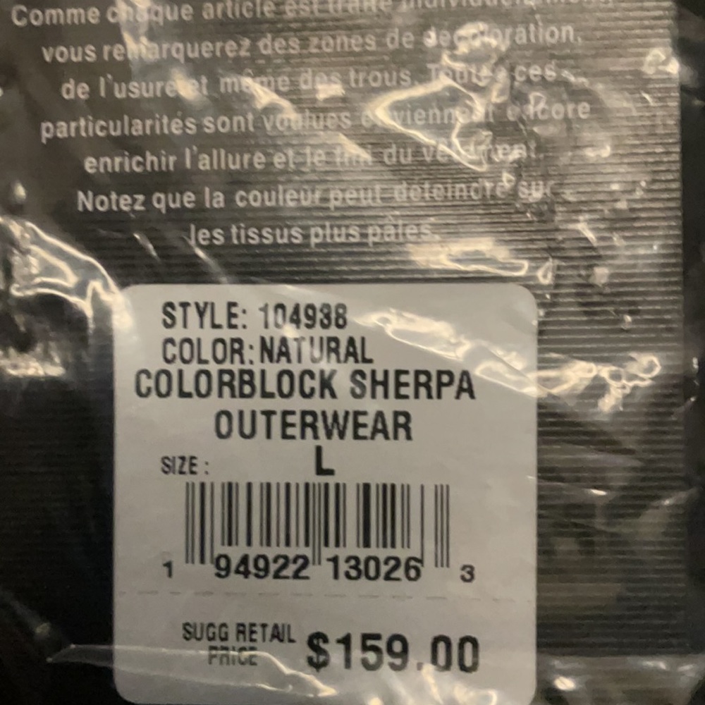 True Religion colorblock sherpawear. Brand new. - Picture 2 of 3